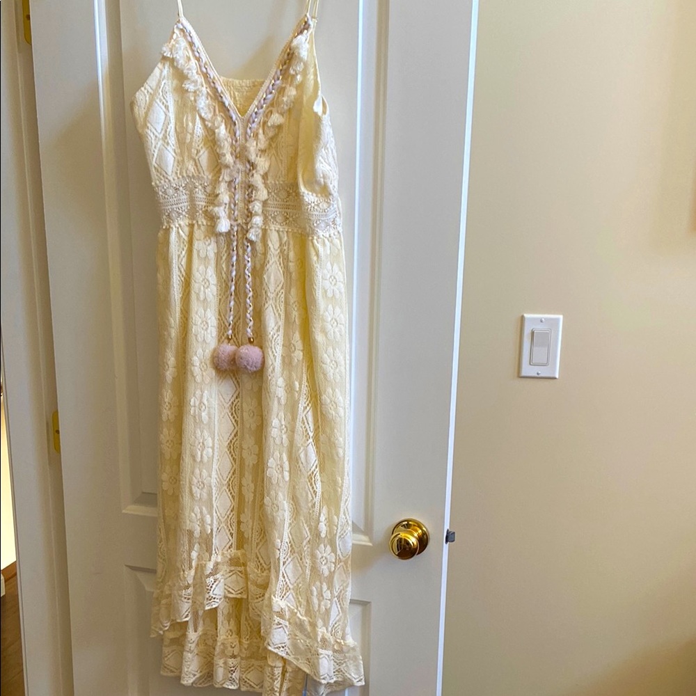 🆕 Cream Lace Maxi Dress with Pom Pom Details size Xl - Picture 1 of 6